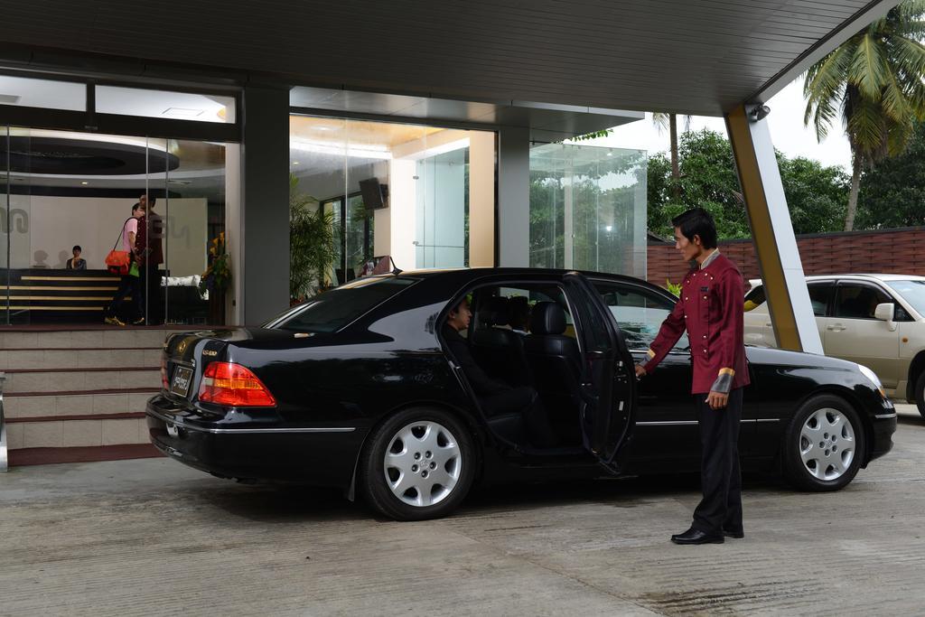 Avenue 64 Hotel Yangon Ngoại thất bức ảnh