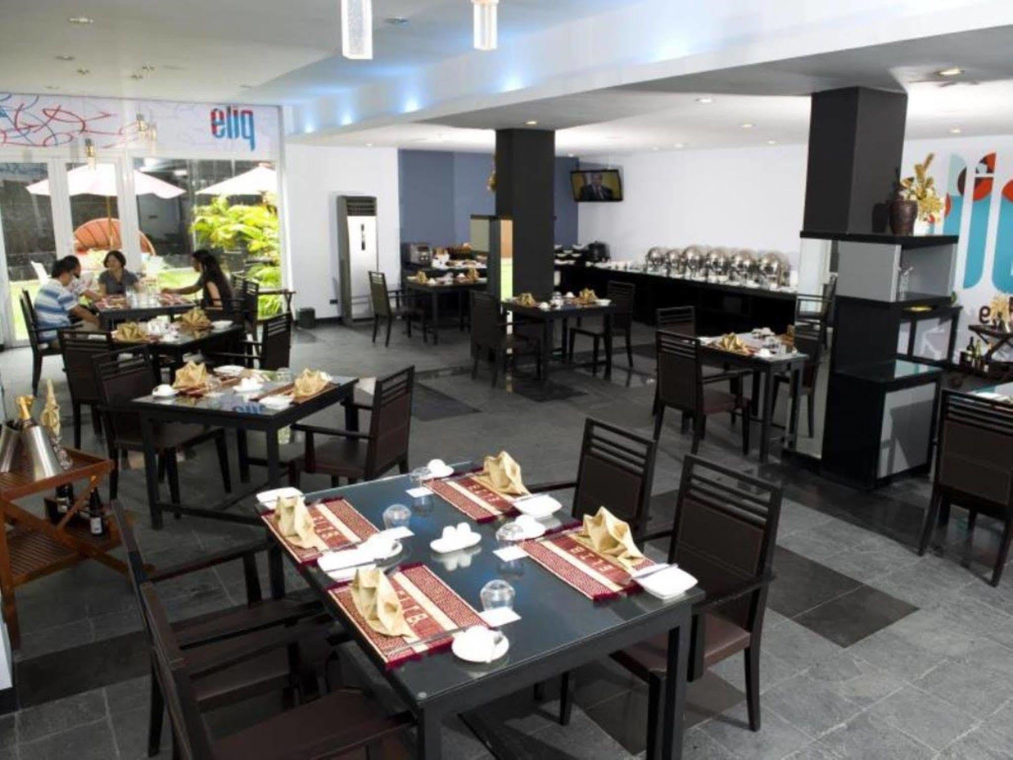Avenue 64 Hotel Yangon Ngoại thất bức ảnh